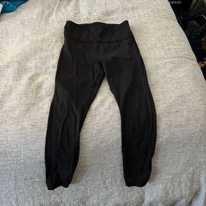 Athleta Stash Pocket 7/8 leggings